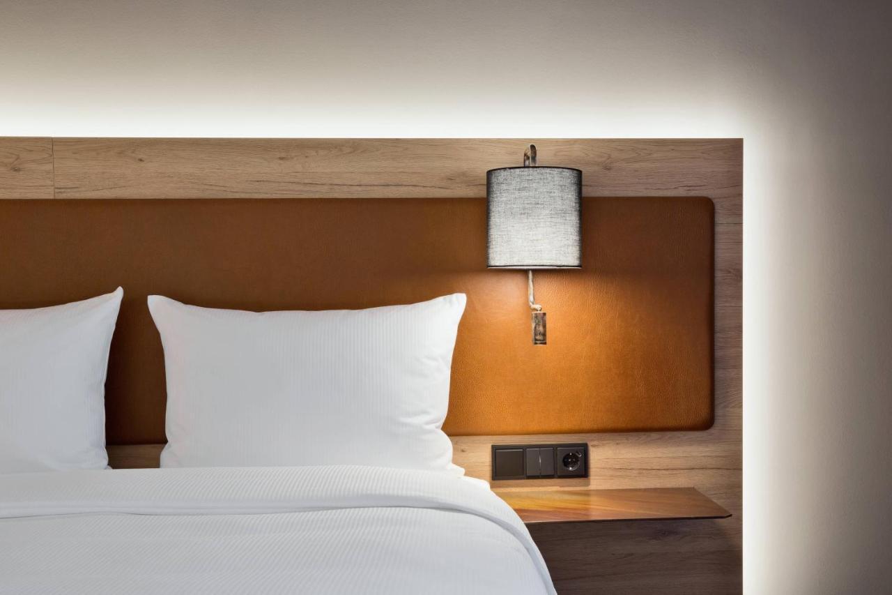 Moxy Berlin Humboldthain Park Экстерьер фото