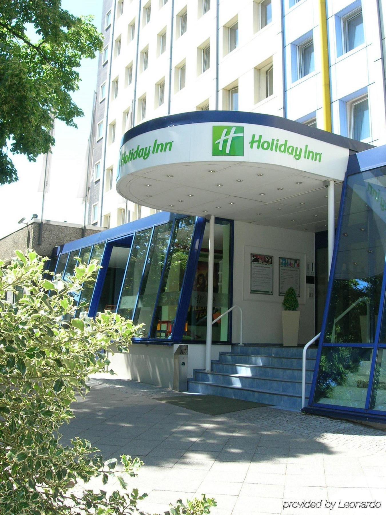 Moxy Berlin Humboldthain Park Экстерьер фото