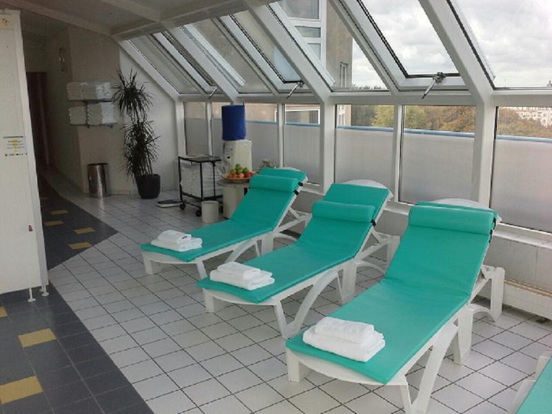 Moxy Berlin Humboldthain Park Экстерьер фото