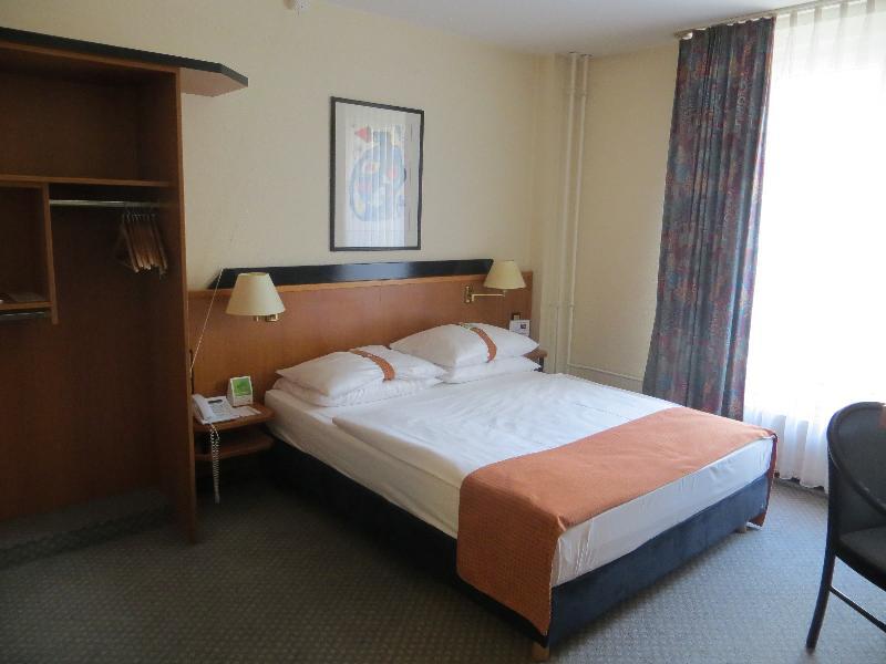 Moxy Berlin Humboldthain Park Экстерьер фото