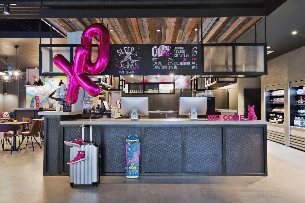 Moxy Berlin Humboldthain Park Экстерьер фото