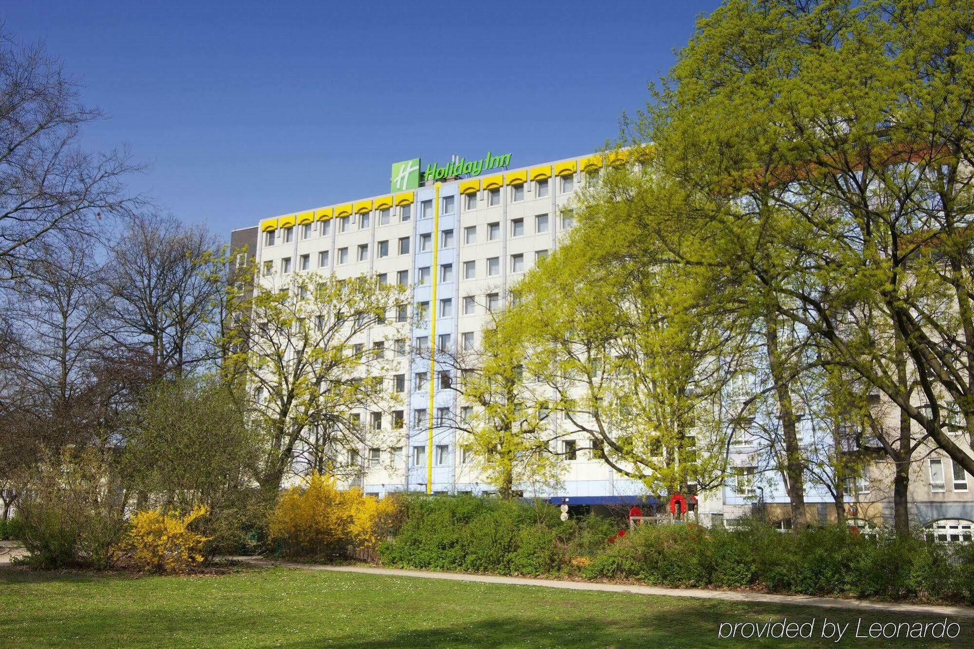 Moxy Berlin Humboldthain Park Экстерьер фото