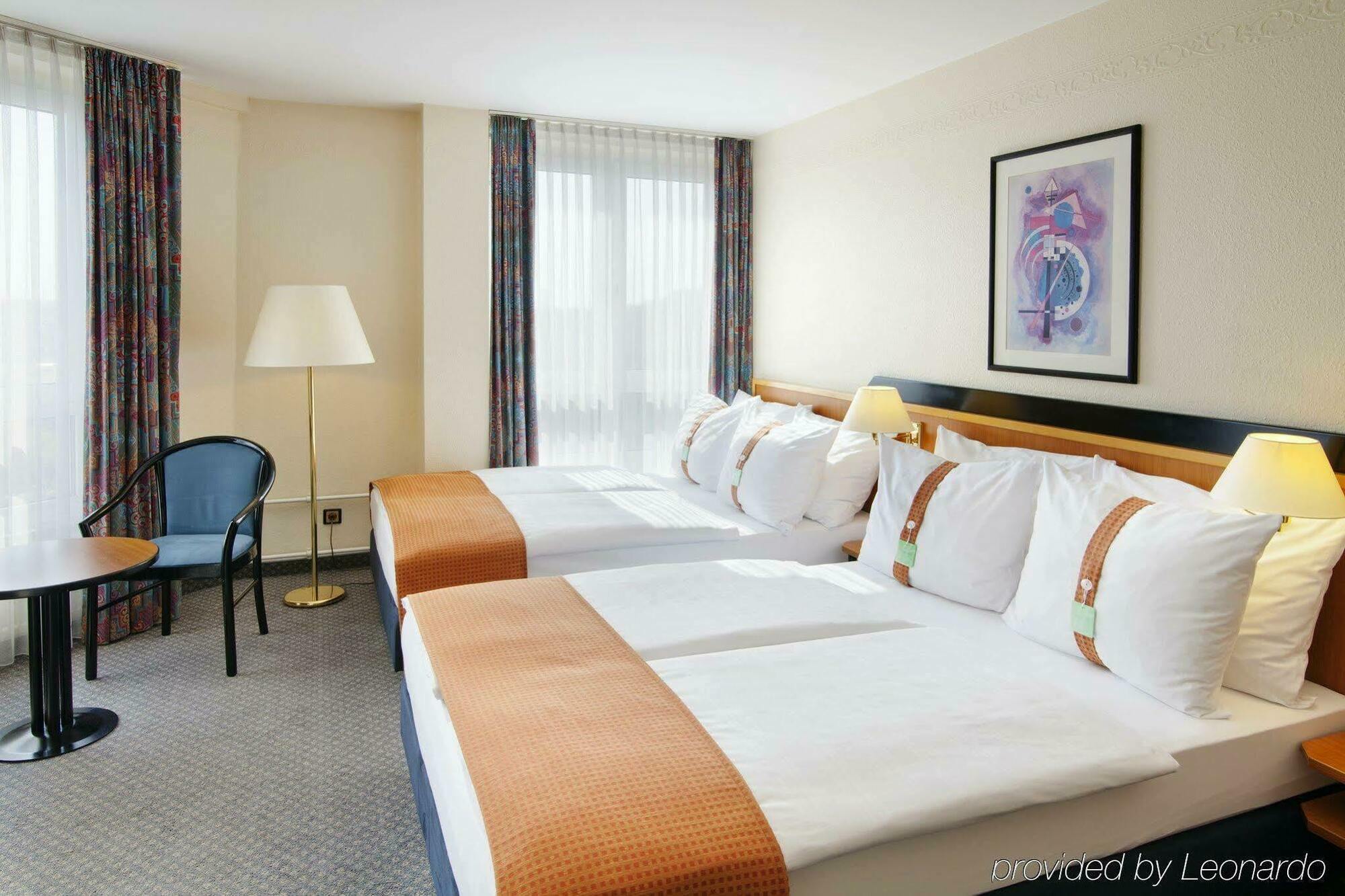 Moxy Berlin Humboldthain Park Экстерьер фото